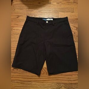 Old Navy Men's Sz 30 Minimalist Ultimate Tech Slim Built-In Flex Black Shorts
